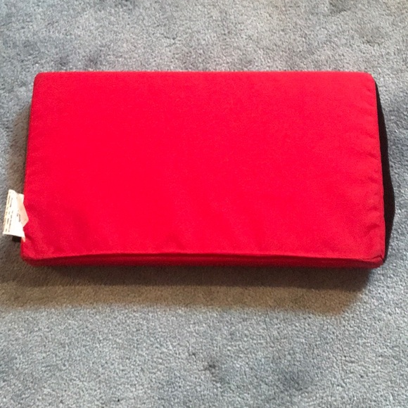 RED SEAT CUSHION BRAND NEW. 100% URETHANE FOAM - Picture 1 of 9